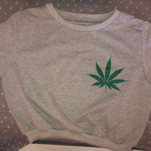 Grey cropped sweat shirt